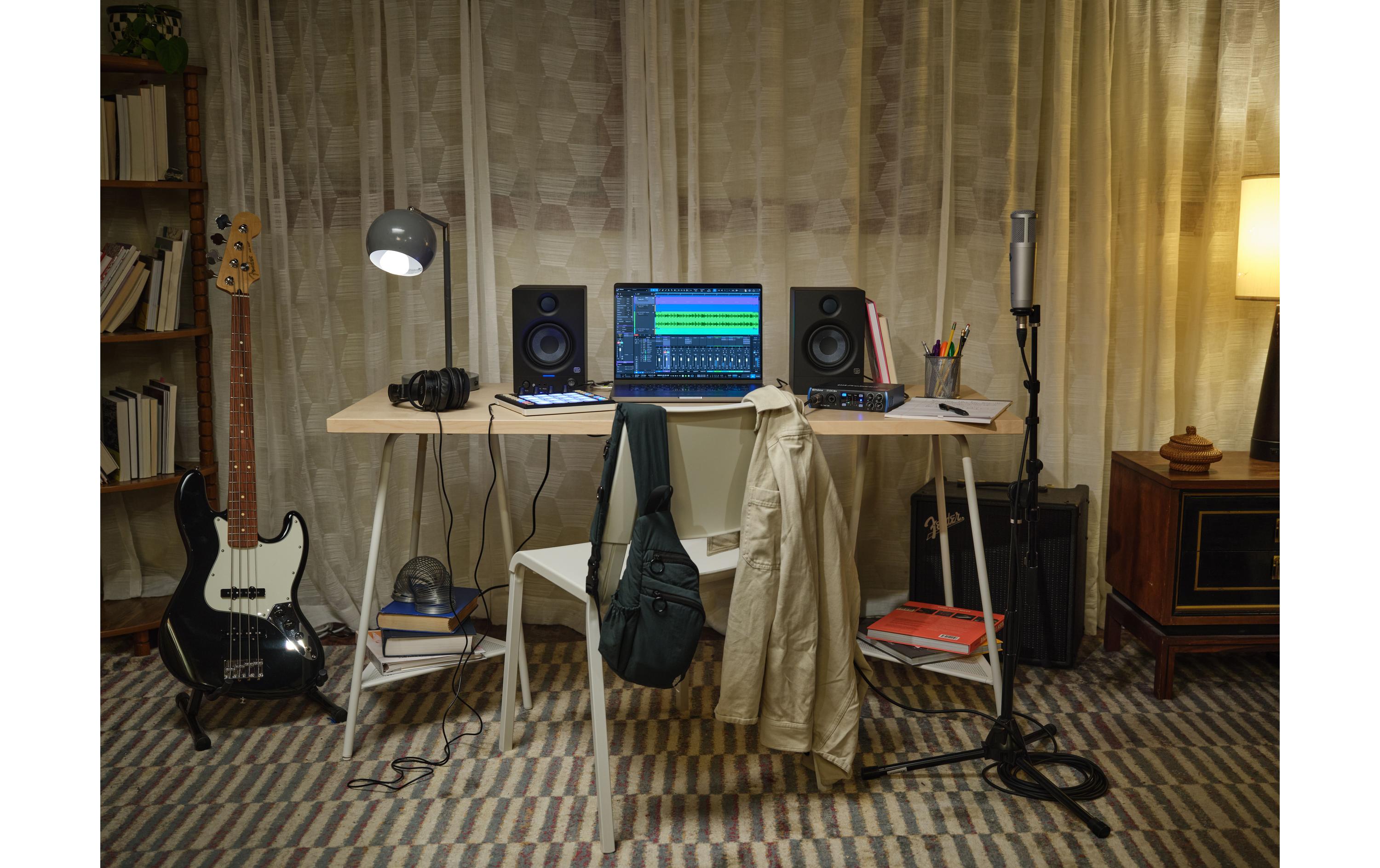 Studiomonitore 4.5 BT (2 Gen.) Schwarz<br>Aktive 4.5-Zoll-Referenzmonitore mit Bluetooth