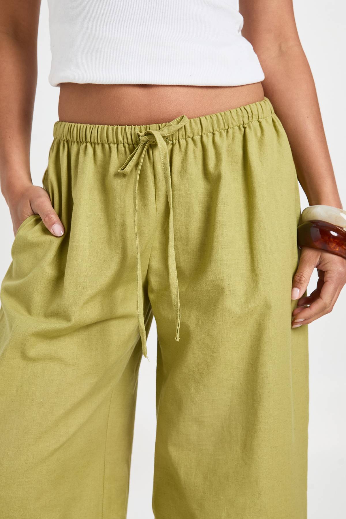 boohoo Pantalon Large Petite Aspect Lin