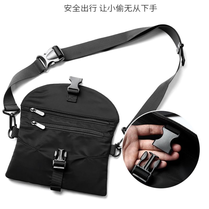 Wavecho - Eenvoudige, lichtgewicht crossbodytas met gesp en klep