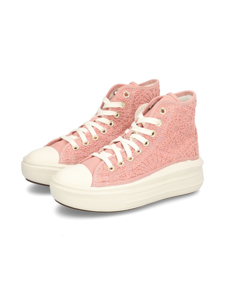 CHUCK TAYLOR ALL STAR MOVE