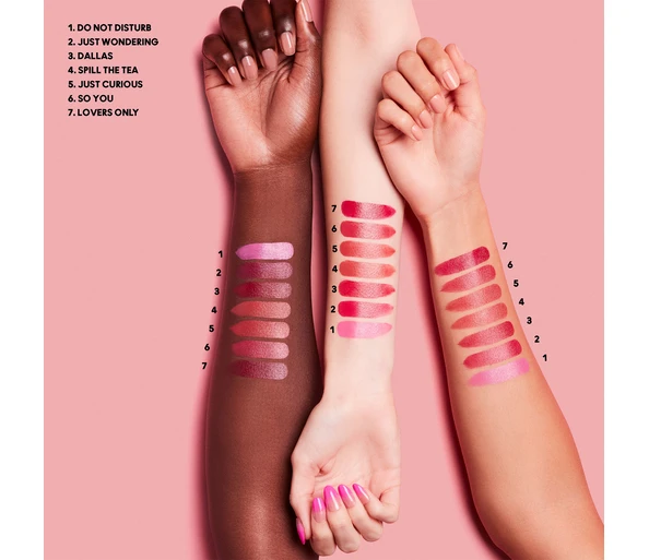 M•A•C AMPLIFIED LIPSTICKLovers Only