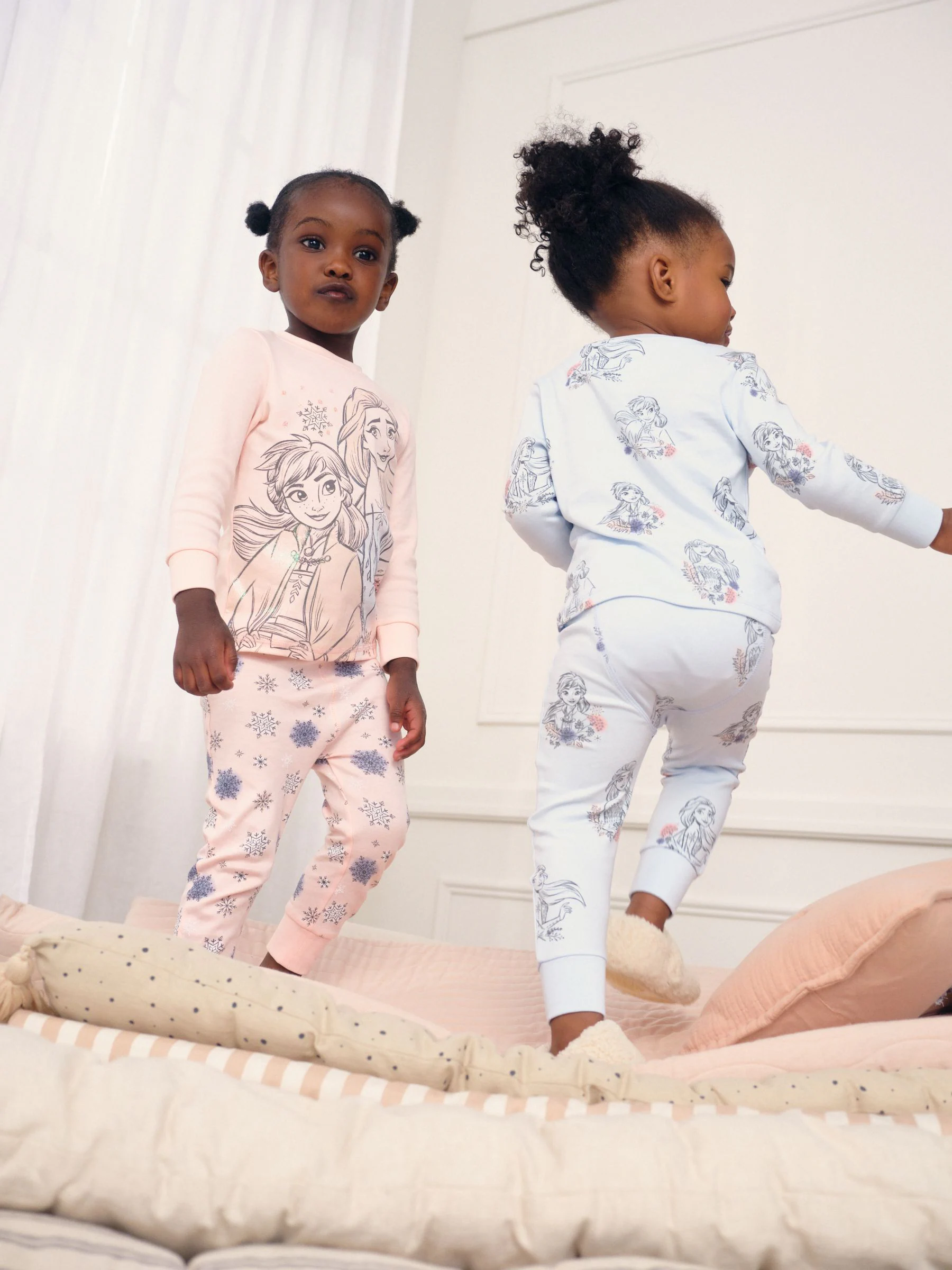 Roze/blauw - Verpakking van 2 Disney Frozen knusse pyjama's (9mnd -10jr)