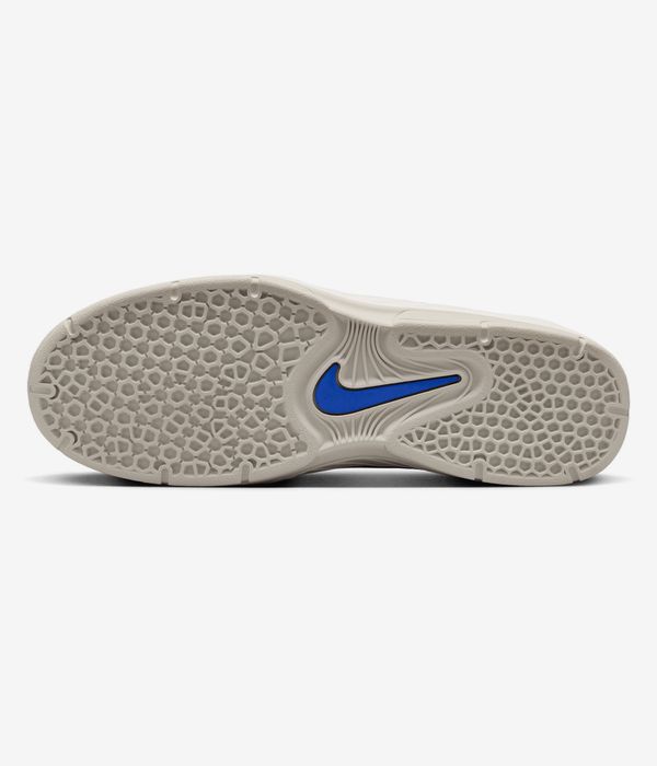 Nike SB Vertebrae Schuh (summit white cosmic clay)