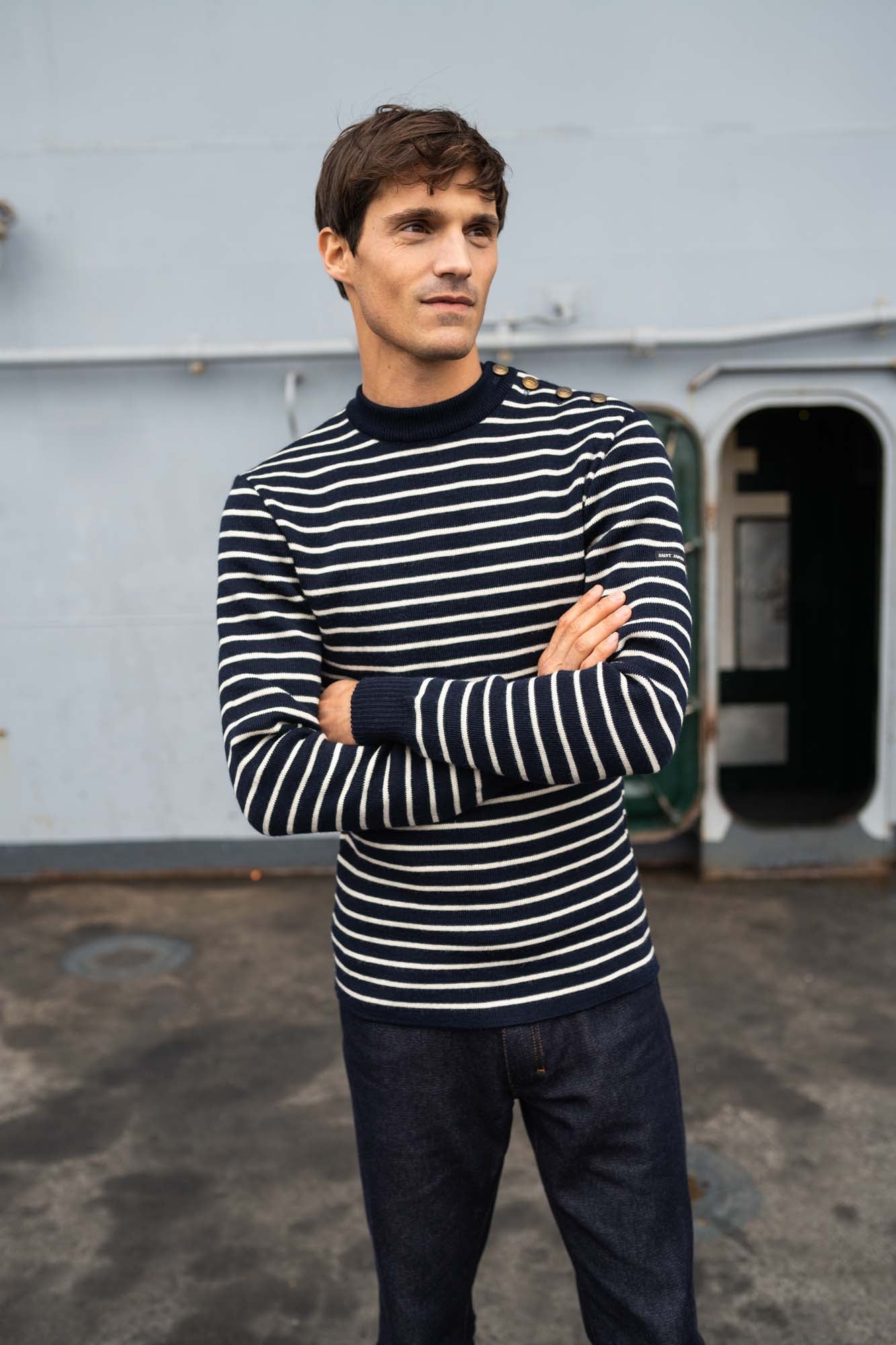 Pull marin rayé 