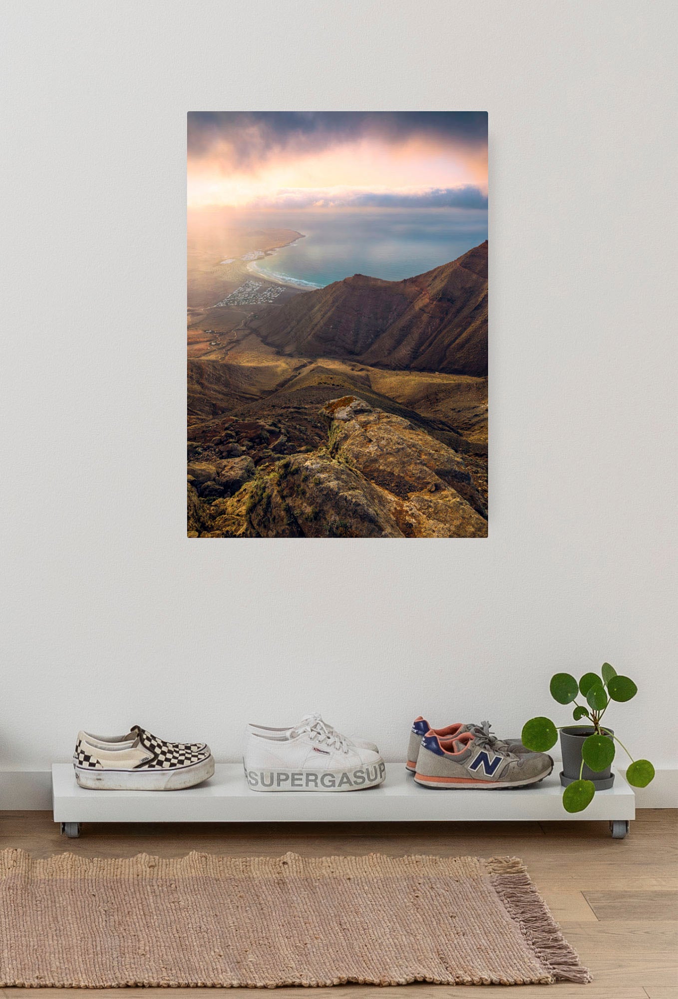 Komar Leinwandbild »Cliffs of Famara - Grösse 40 x 60 cm« Baum | Berge | Blumen | Blätter | Foto | Jahreszeiten | Landschaft | Meer | Natur | Palmen | Strand Packung, 1 Stk. tlg. Keilrahmenbild mi Echtholzrahmen