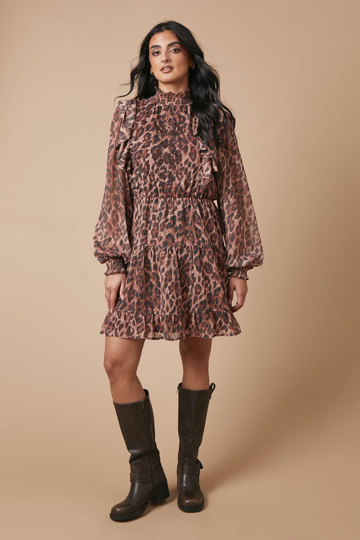 Oasis Robe Mini en Mousseline Dobby Brodée à Imprimé Animal