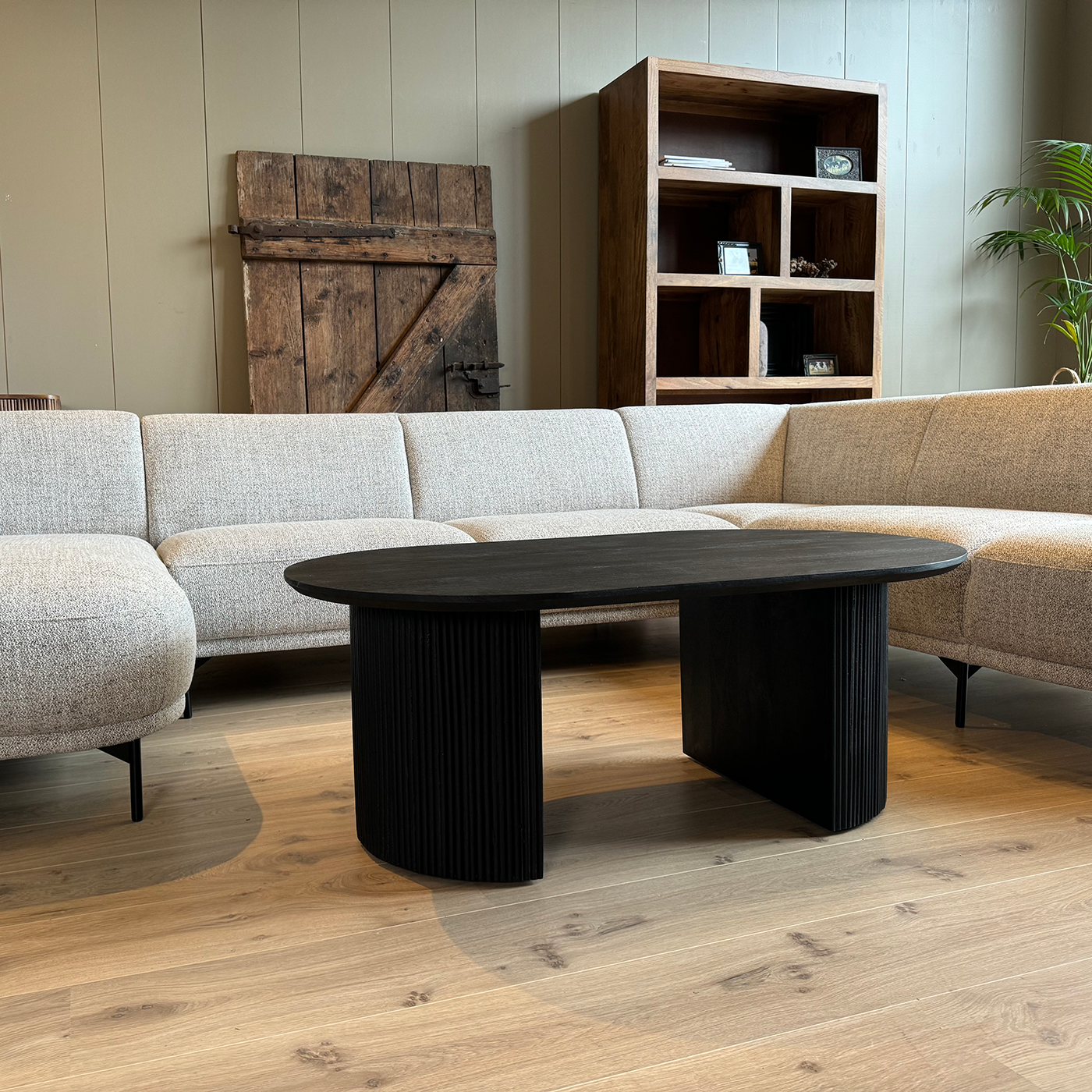 Old Inn wonen salontafel Luca zwart ovaal