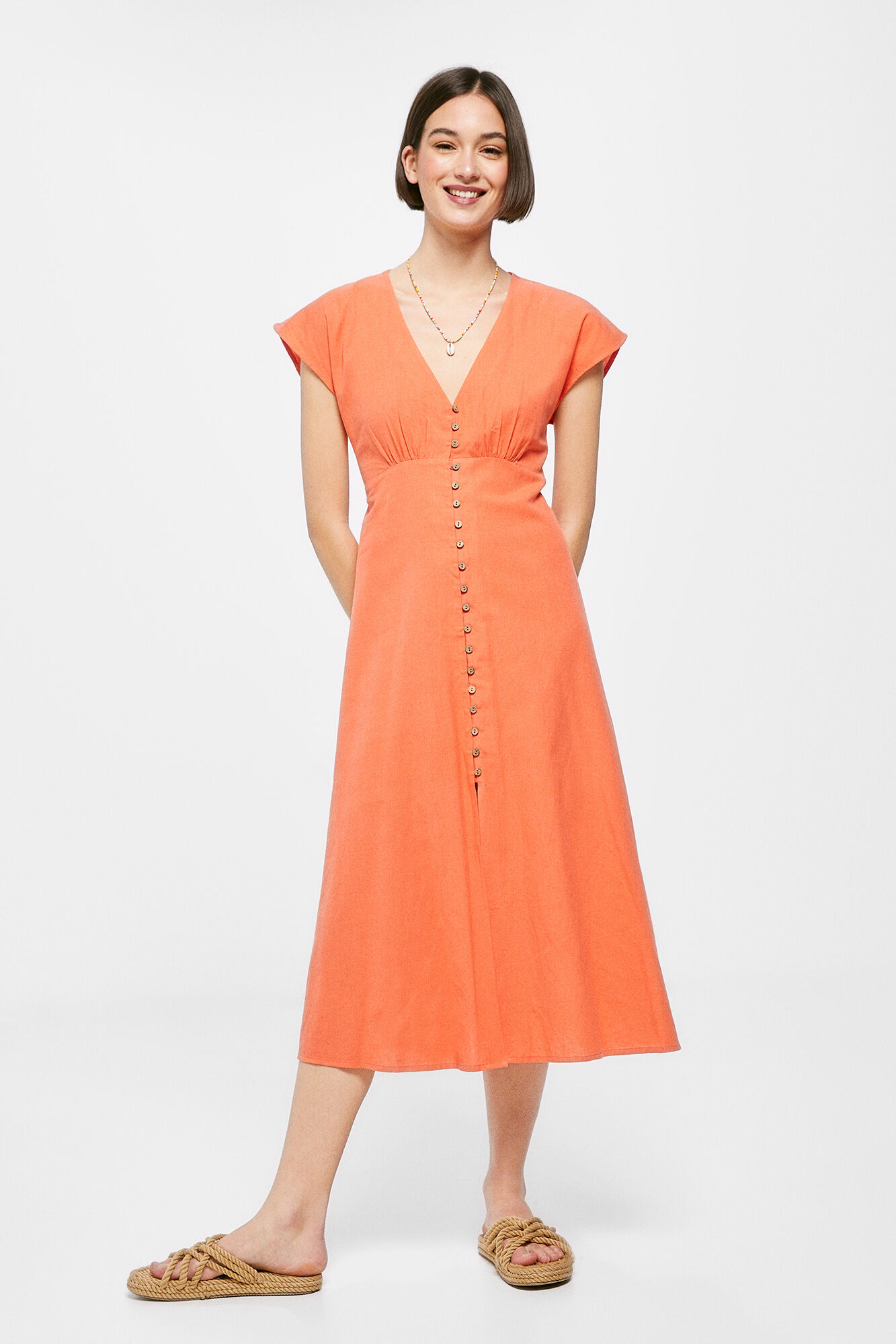 Vestido midi liso com botões, em linho e algodão - Laranja