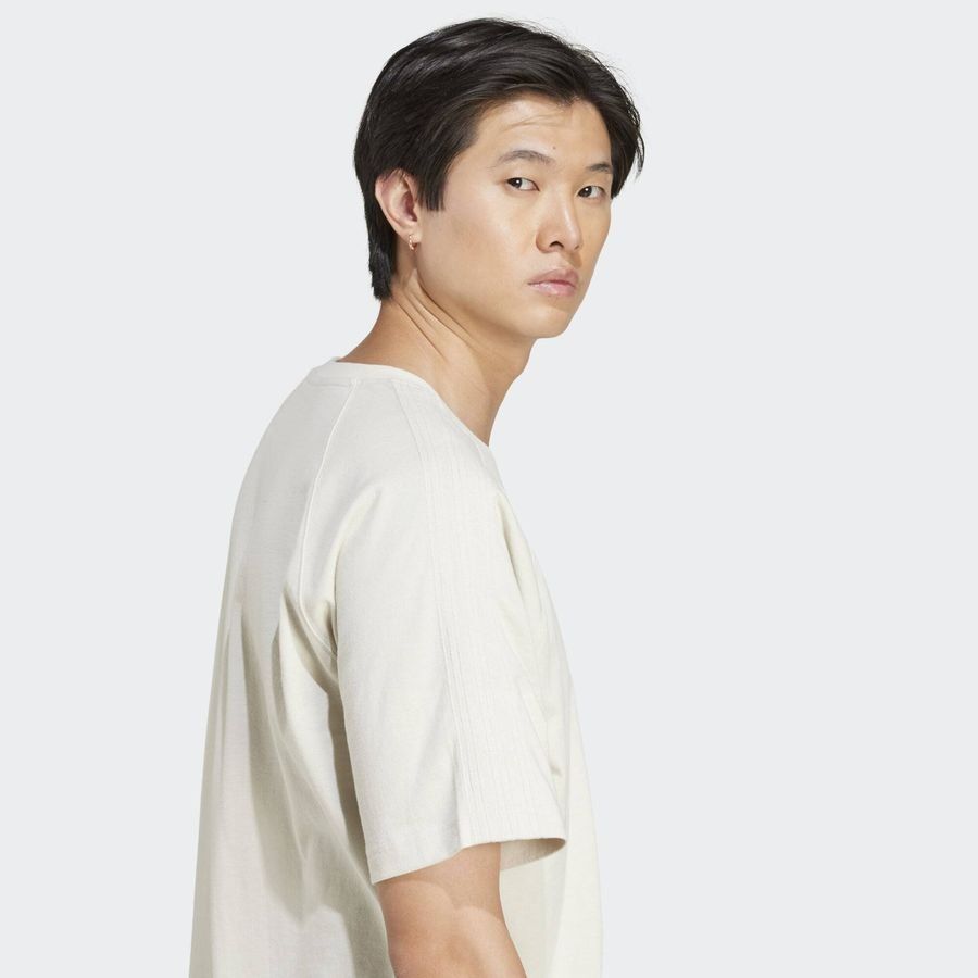 Adidas Original T-shirt Premium Essentials