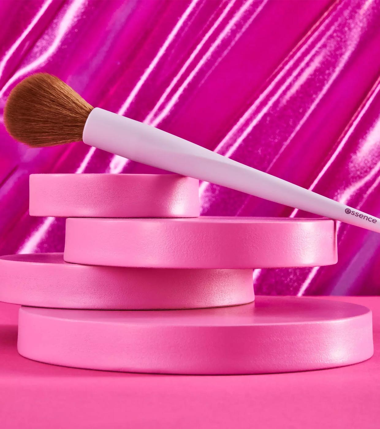 essence - Pincel para blush e iluminador