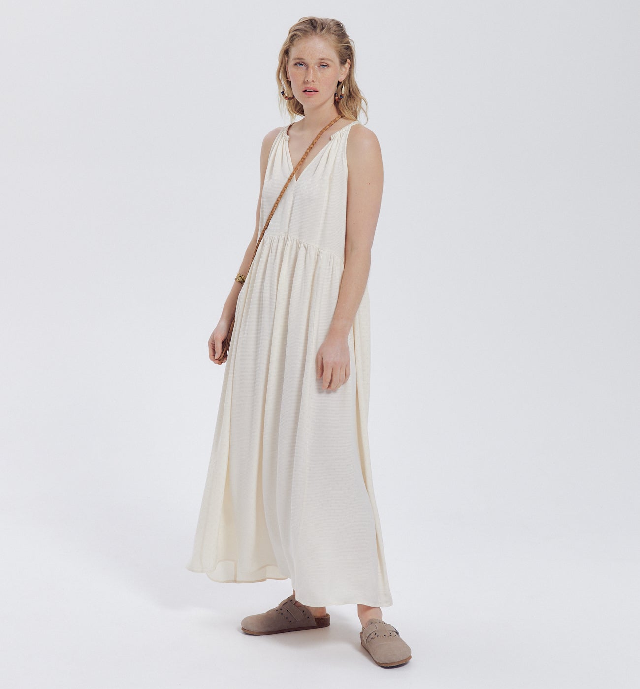 Longue robe à bretelles Femme - Ecru