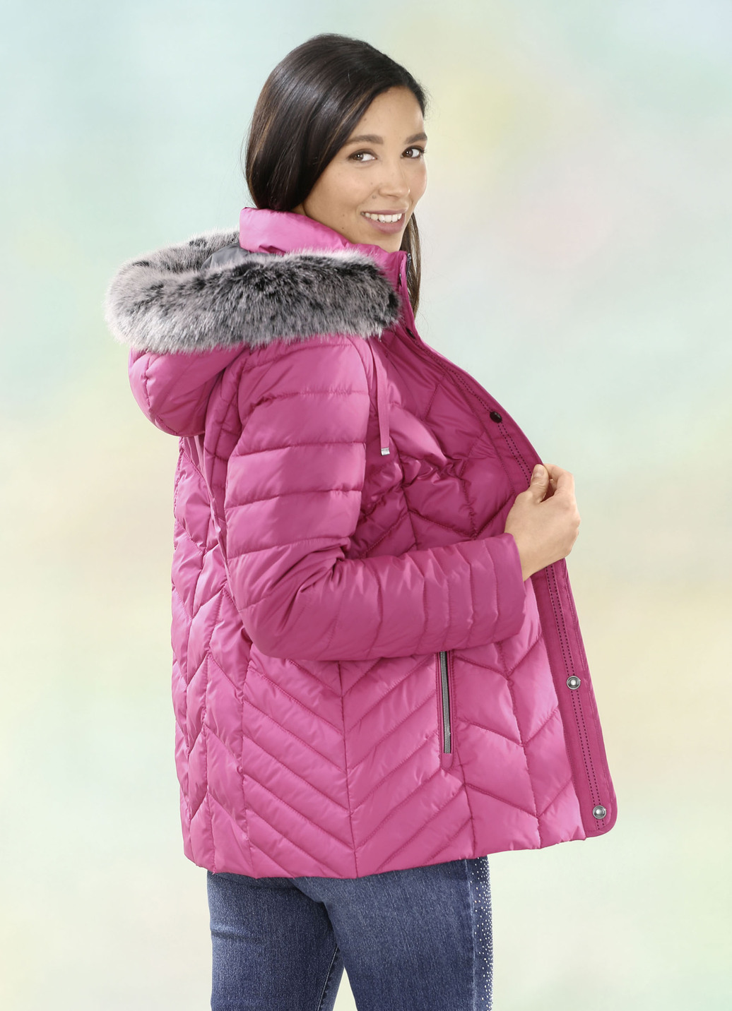 Jacke mit abnehmbarer Kapuze