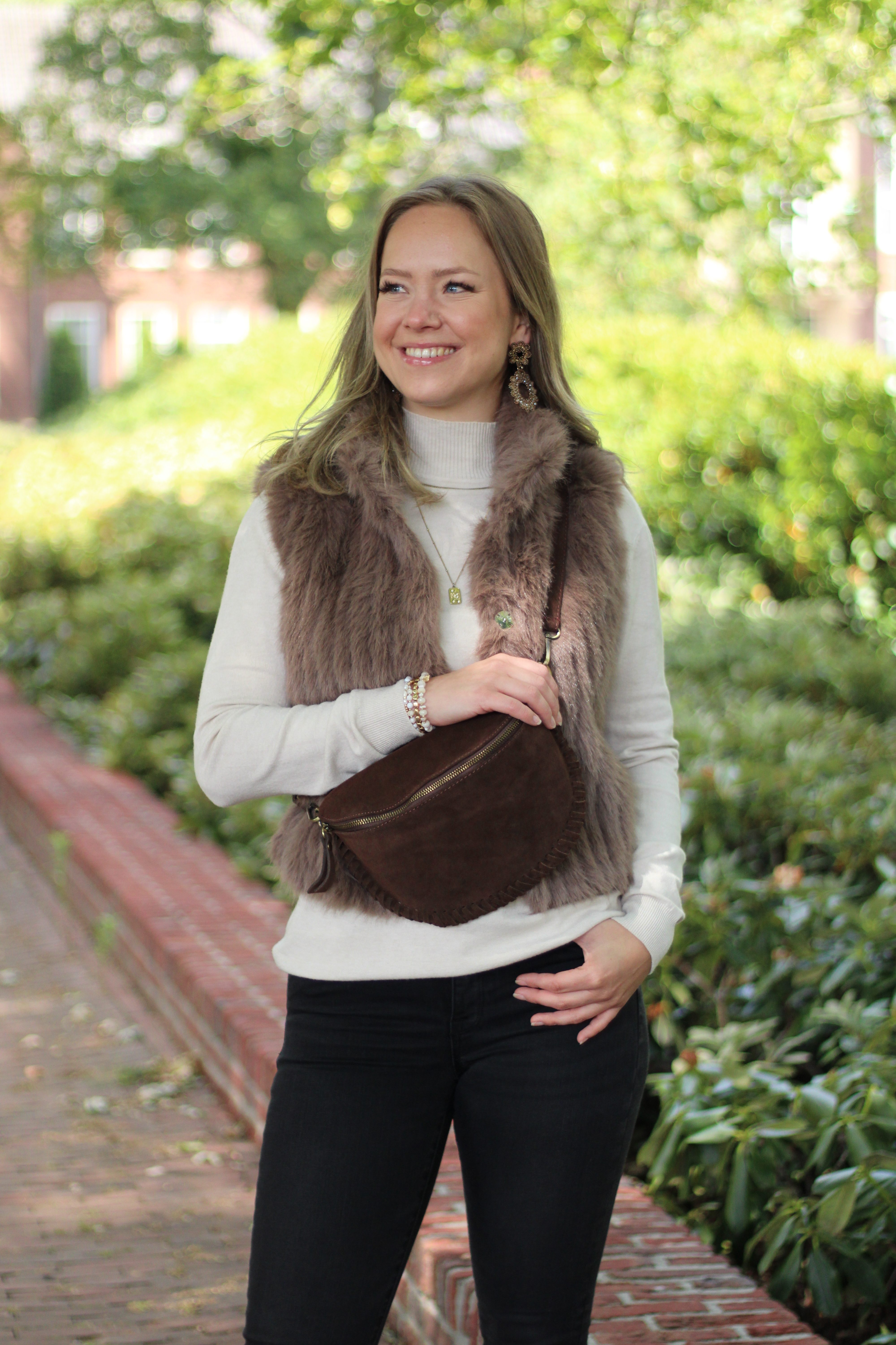 Mara Bumbag - Suede Bruin