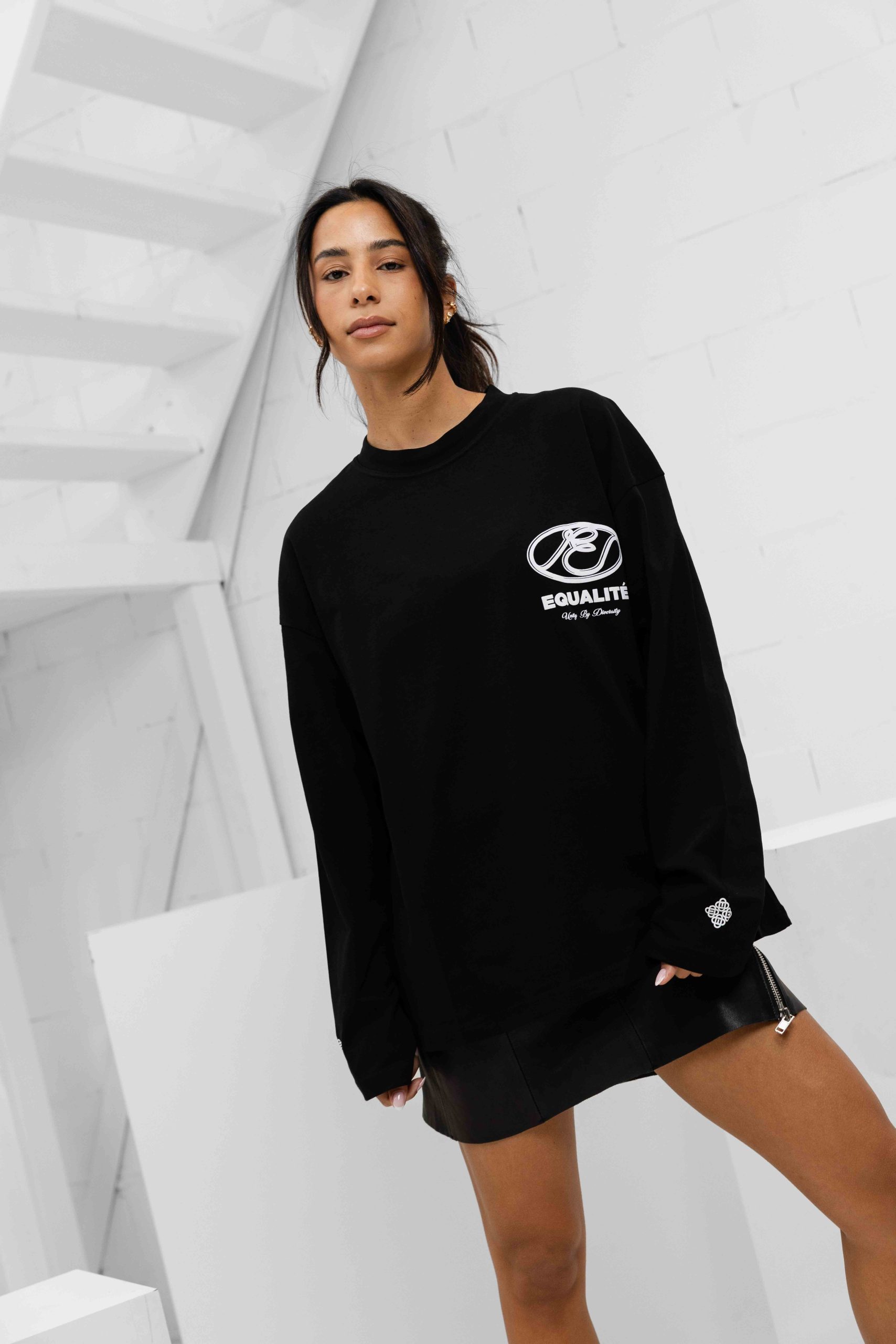 Equalité Arid Oversized Longsleeve Dames Zwart