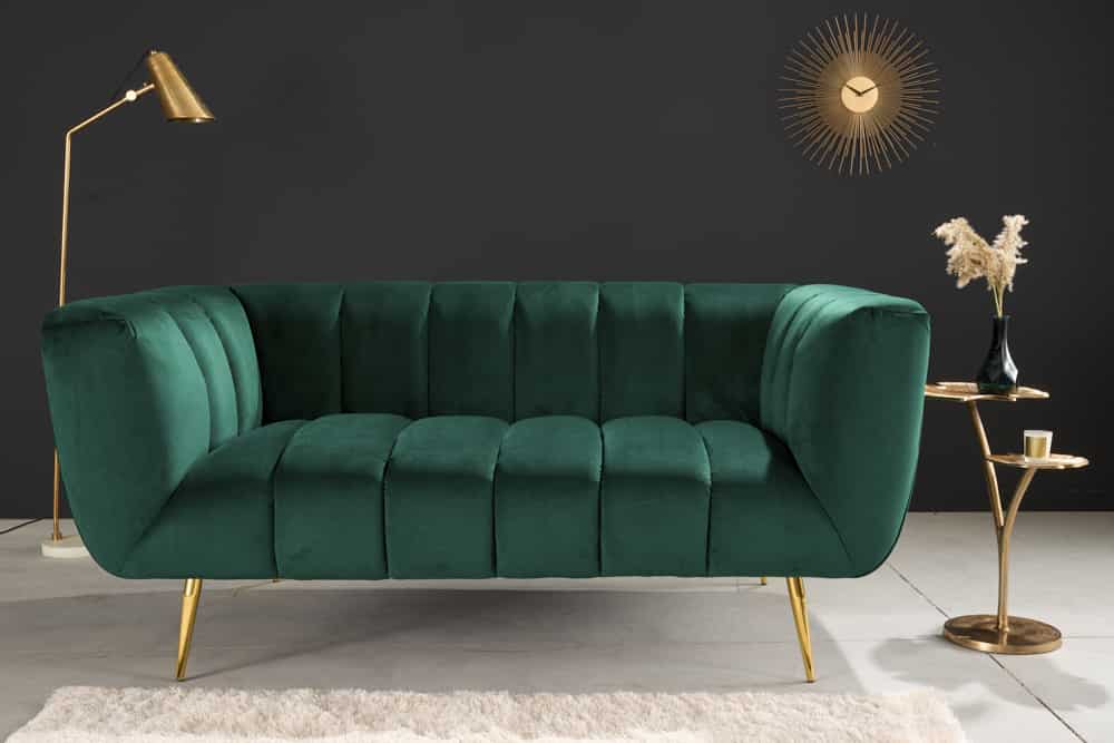 Design 2-Sitzer Sofa NOBLESSE 165cm smaragdgrün Samt Federkern goldene Metallfüße