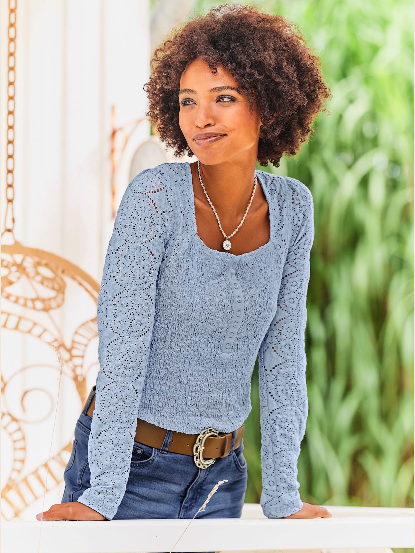 T-shirt superbe empiècement en dentelle
