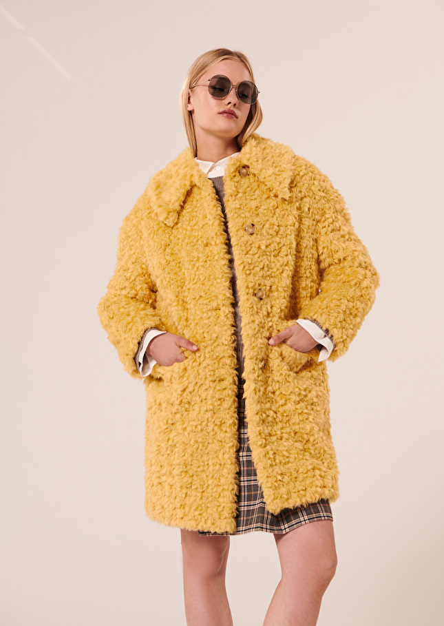 Manteau Maeljaune en fausse fourrure