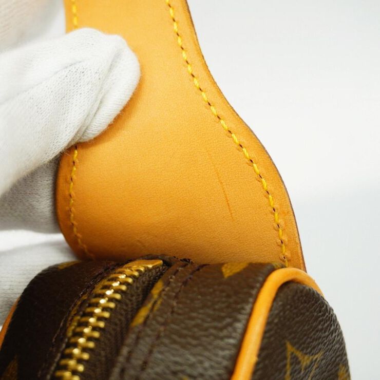 Louis Vuitton Vintage Louis Vuitton Croissant Brown