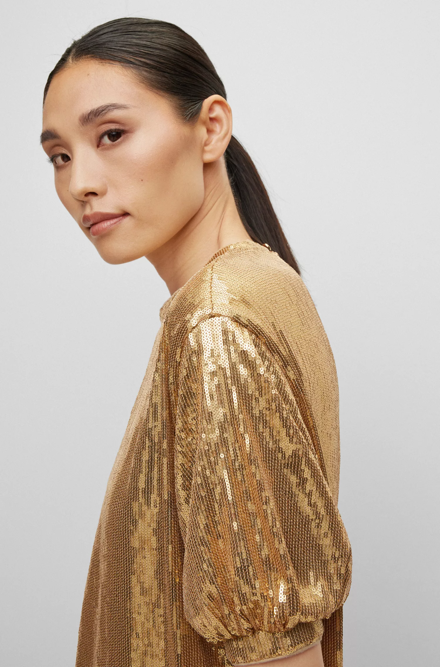 Vestido preto de lantejoulas BOSS com modelagem relaxada em malha elástica