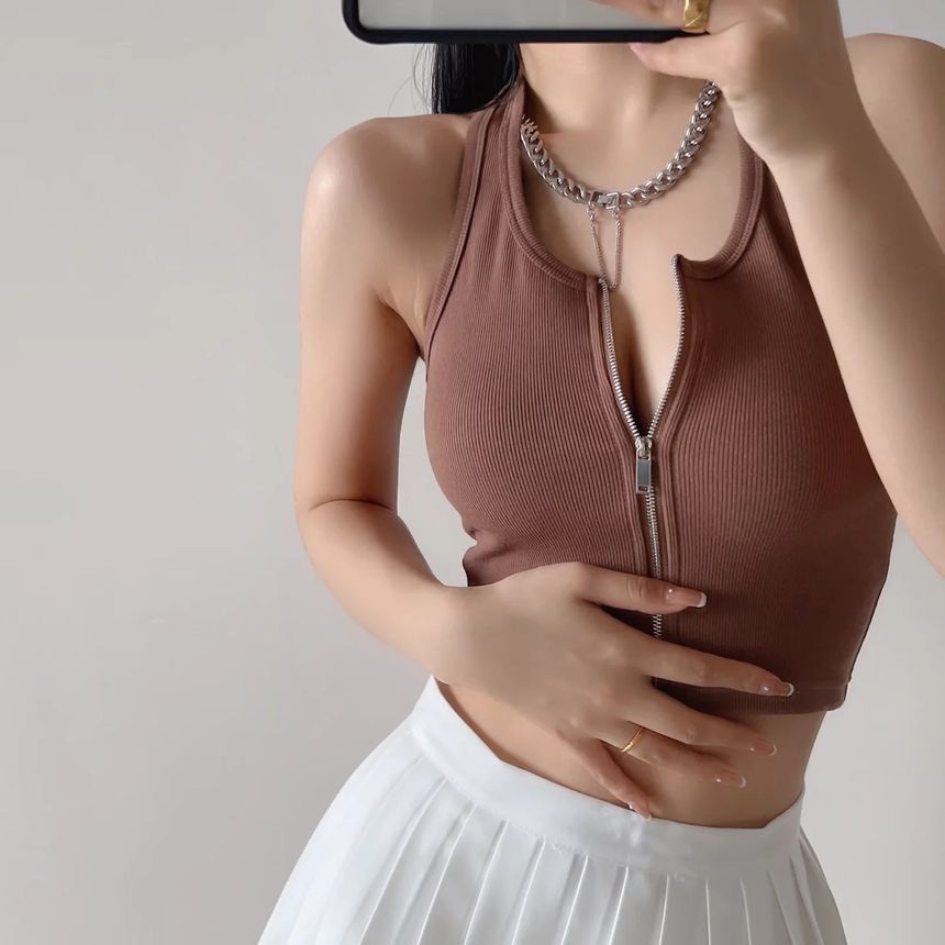 Reknovine - Haltertop met rits, open rug en geribbelde effen crop top