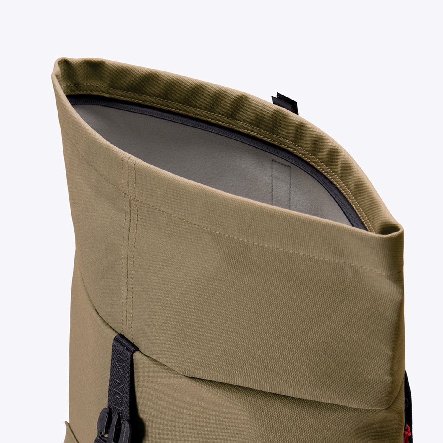 Ucon Acrobatics Jannik Medium Phantom olive reflective