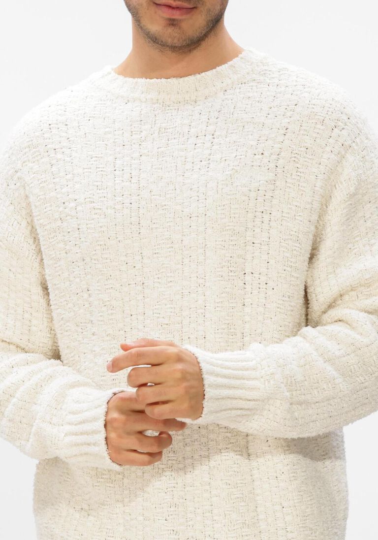 witte olaf hussein trui textured boxy knitted crewneck