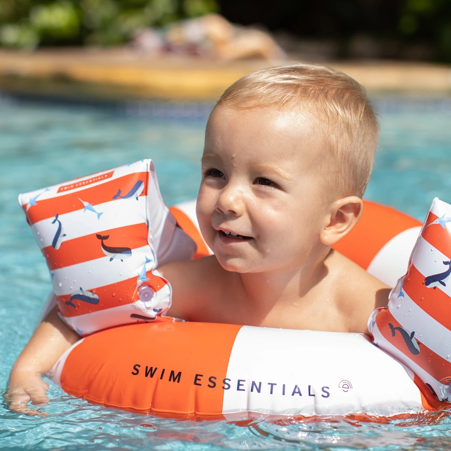 Swim Essentials Red White Whale Schwimmflügel 0 bis 2 Jahre