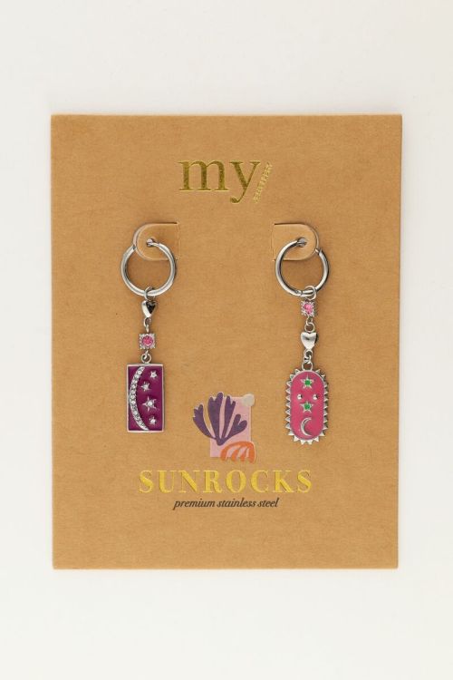 Sunrocks oorringen met roze en paarse charms