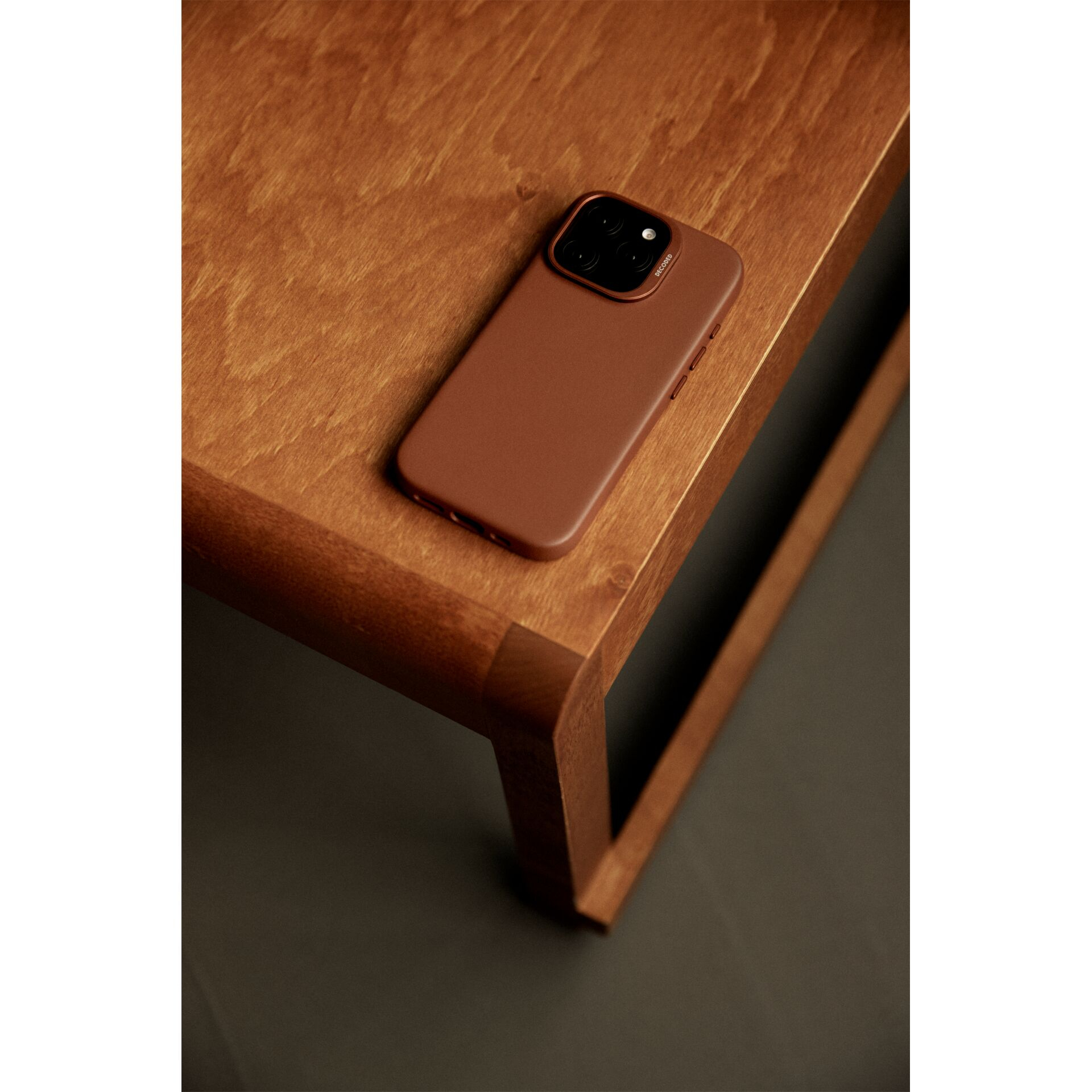 iPhone 16 Pro MagSafe Echtleder Hülle (D25IPO16PBC1TN) - Tan (Braun)