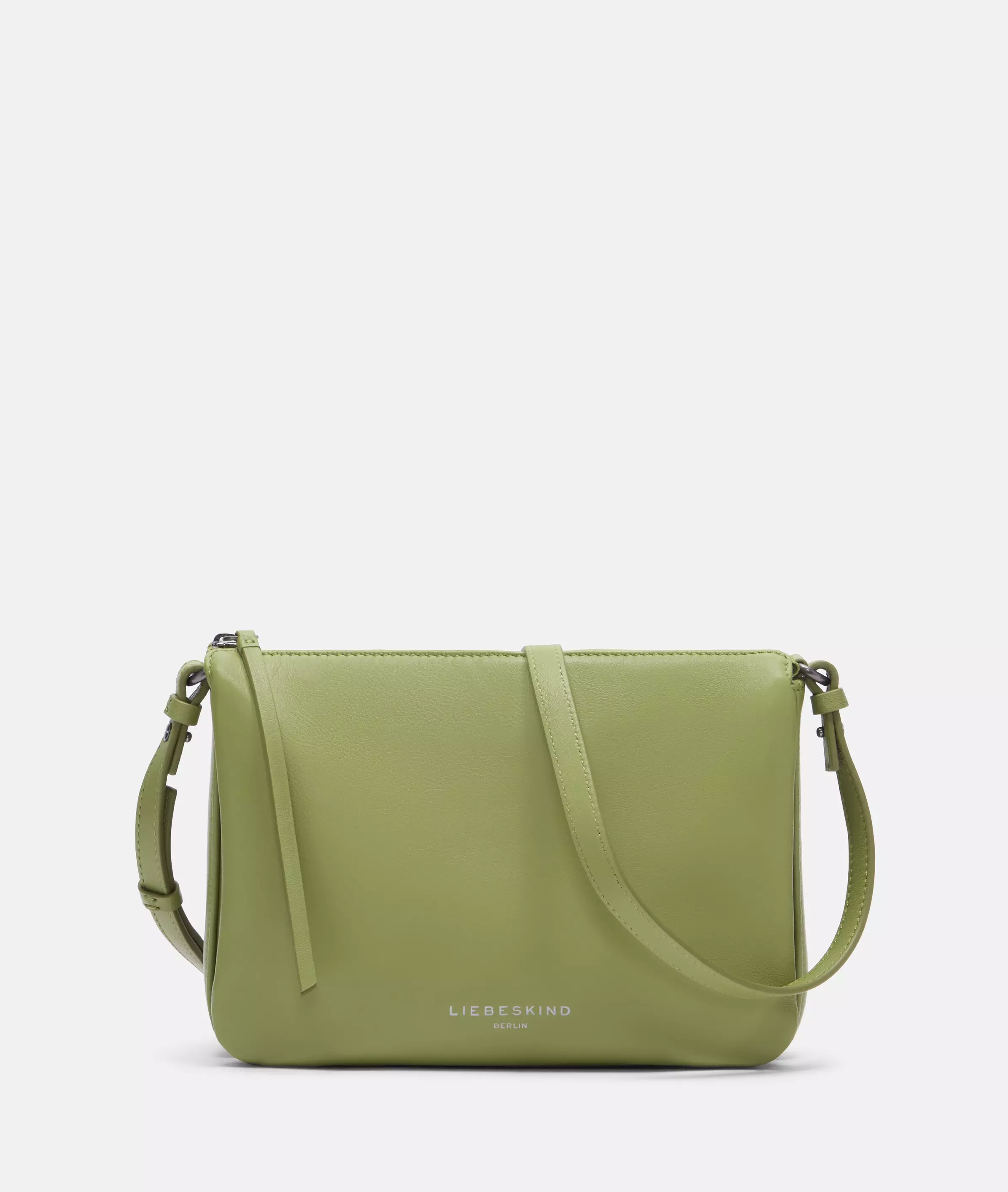 Crossbody Spacious crossbody bag made from soft sheepskin