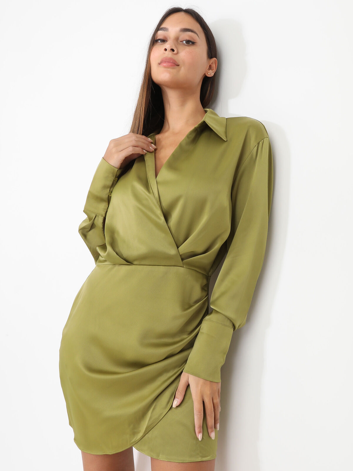 Robe portefeuille satinée- Vert olive