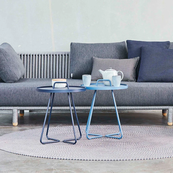 Cane-line - On-the-move Beistelltisch Outdoor, Ø 52 x H 60 cm, hellgrau