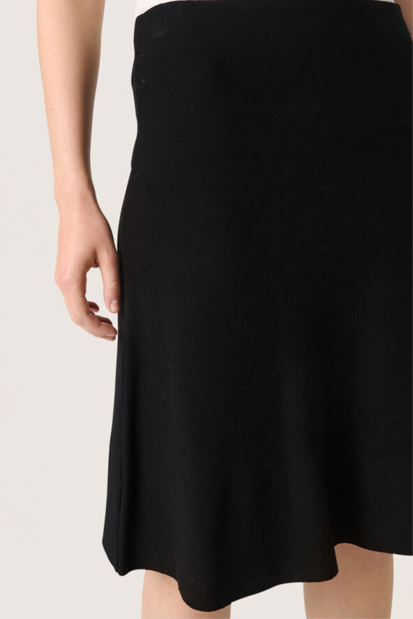Soaked in Luxury SLIndianna Skirt Black