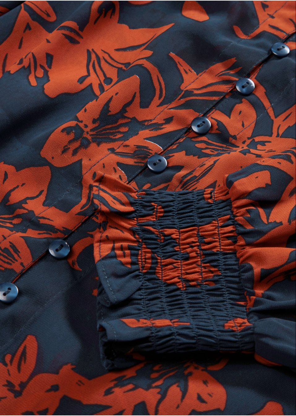 Chemisier en chiffon avec smocks