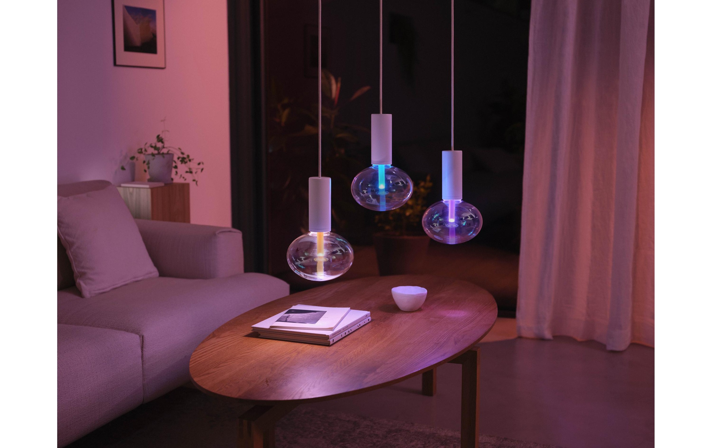 Philips Hue LED-Leuchtmittel »White & Col. Amb.« E27 Farbwechsler