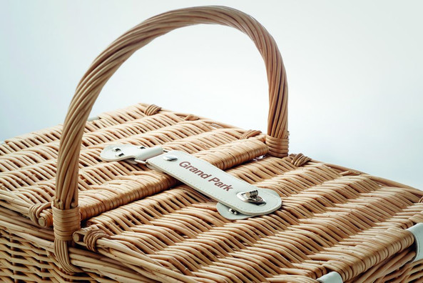 GiftRetail MO6194 - MIMBRE PLUS Panier pique-nique en osier 4