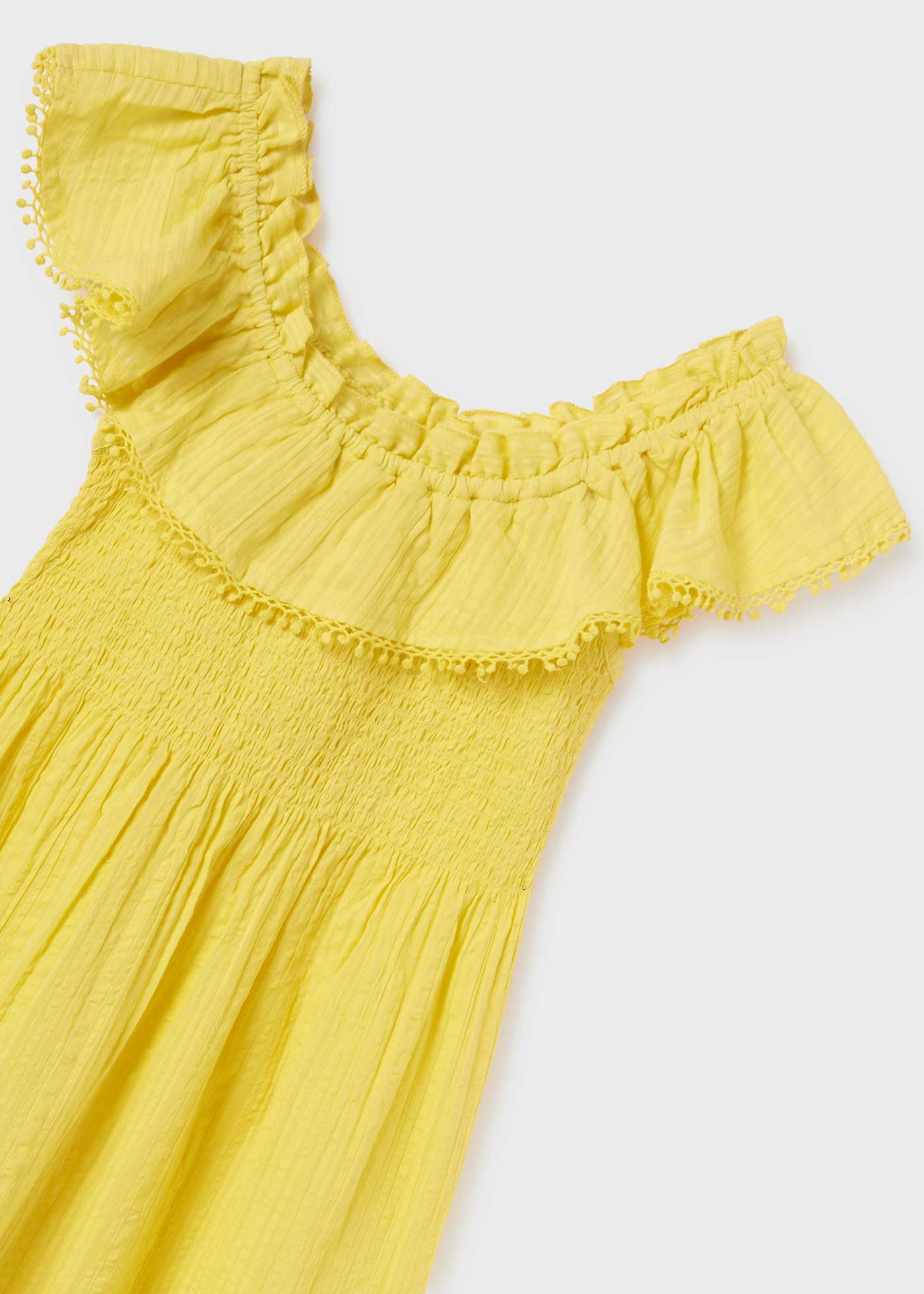 Vestido infantil de algodão com babados e detalhes franzidos