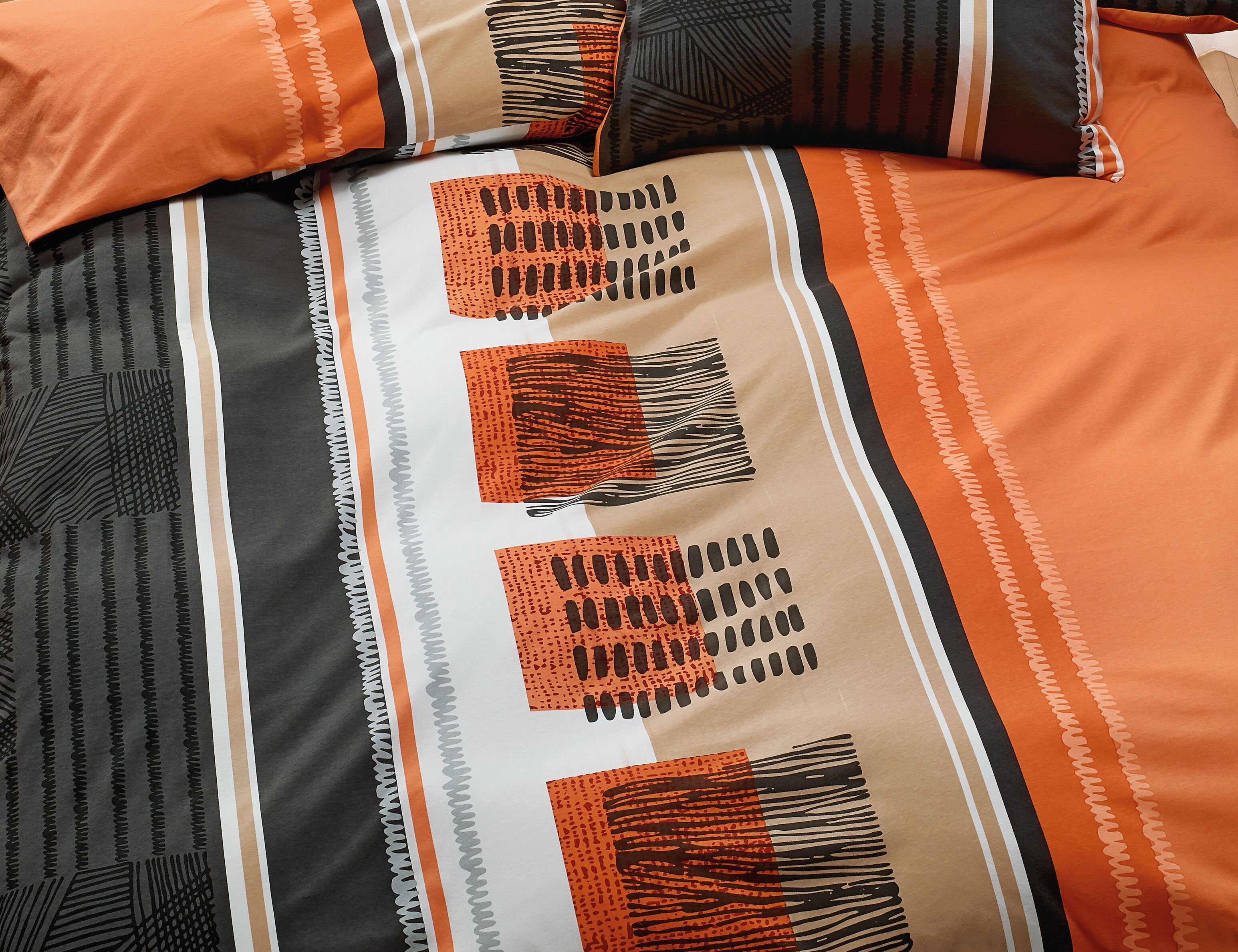 Bettwäsche mit trendigem Grafikdesign