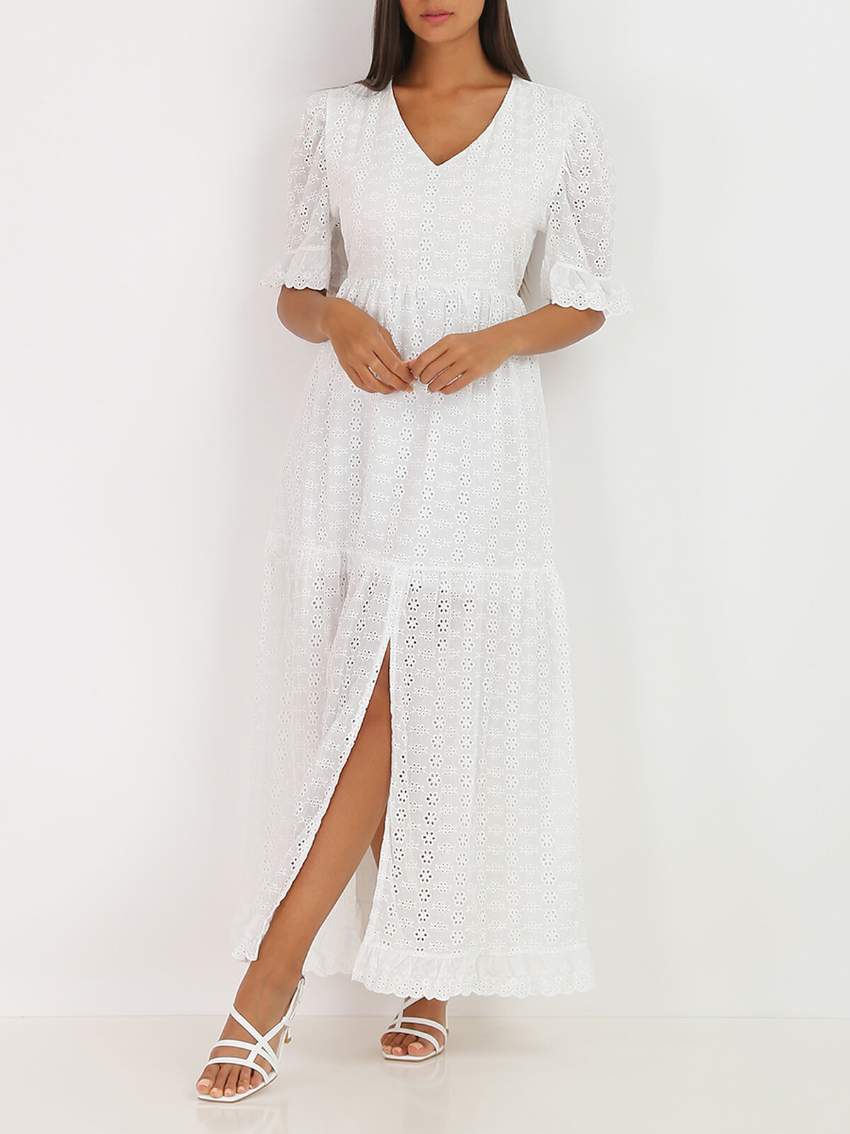 Robe longue brodée à dos nu- Blanc