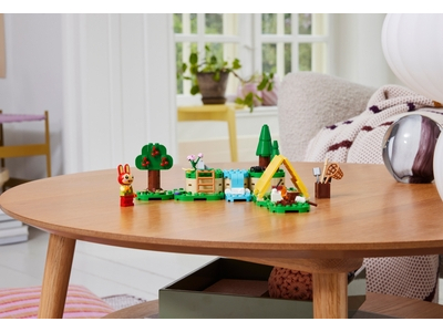 LEGO Kamperen met Bunnie (77047)