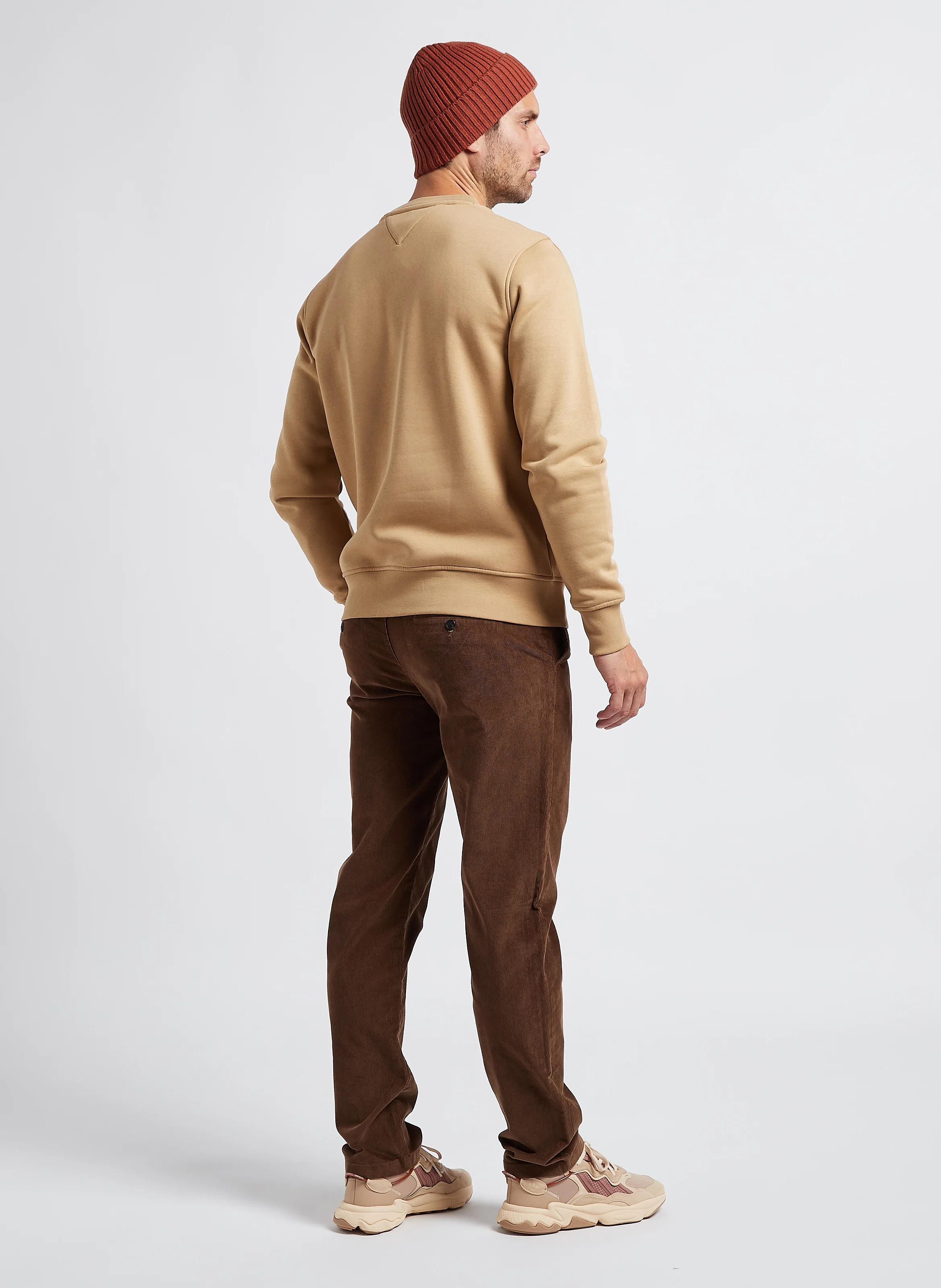 Pantalon droit en velours de coton bio mélangé | Marron