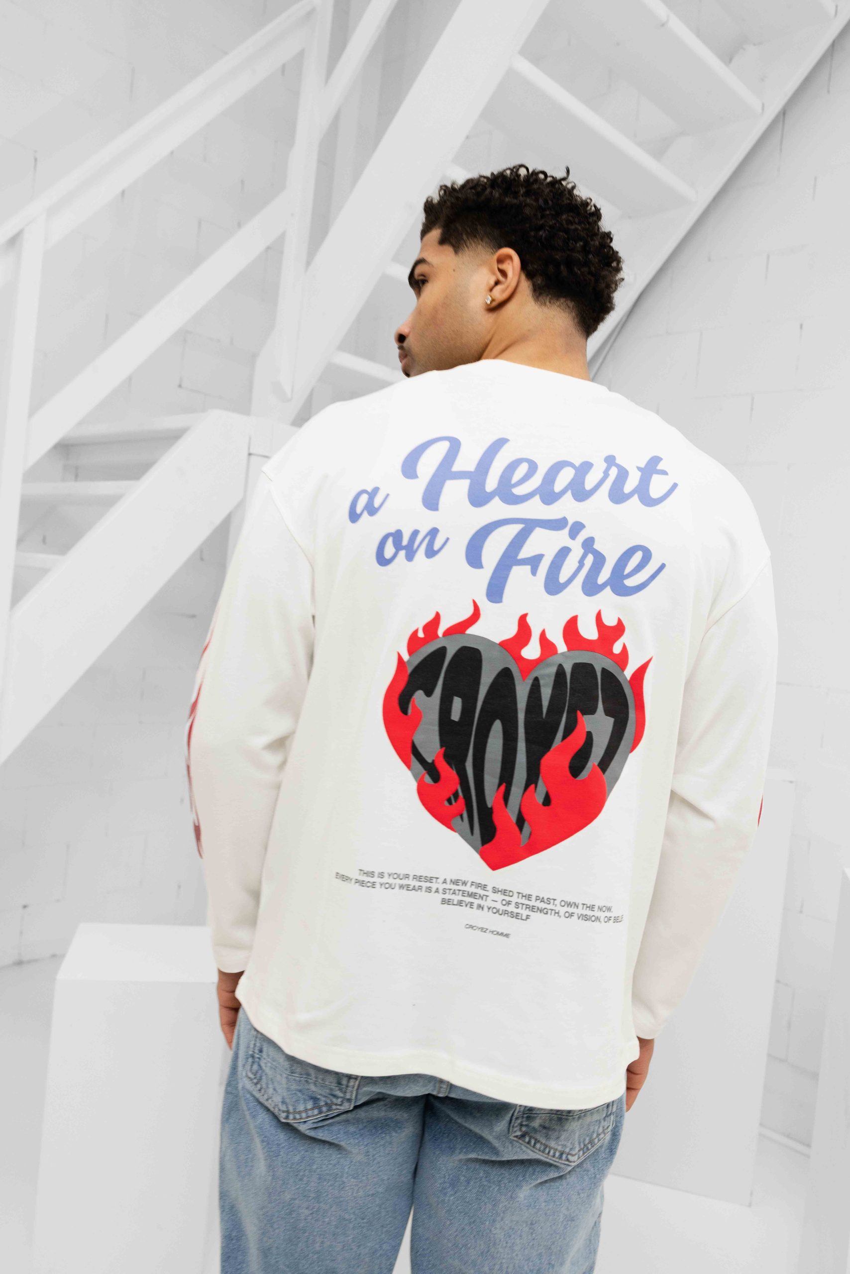 Croyez Heart On Fire Longsleeve T-Shirt Heren Gebroken Wit