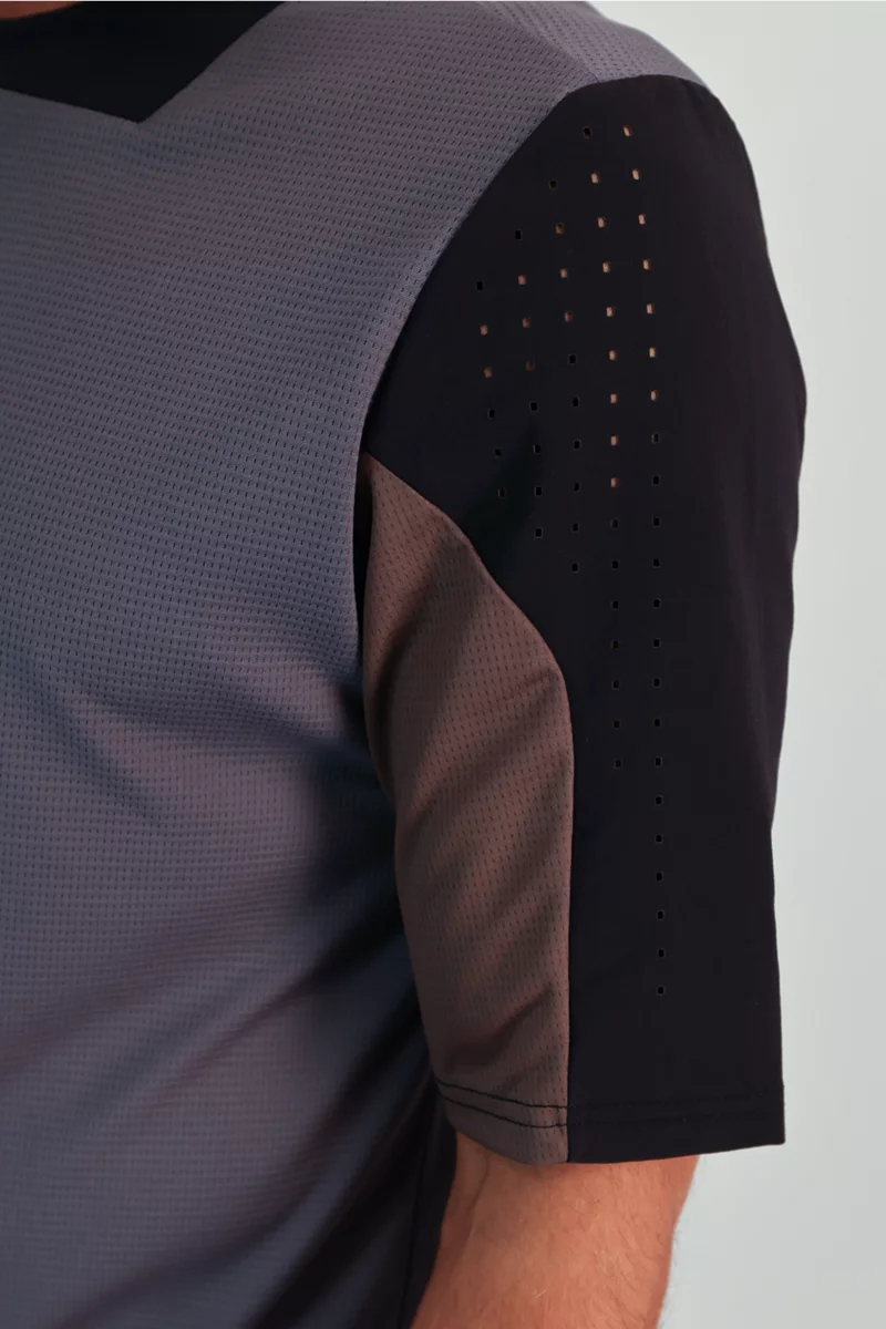FOX Defend Herren Biketrikot