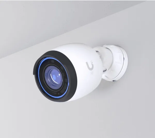 Ubiquiti UniFi Protect UVC-G5-PRO - Netværksovervågningskamera - farve (Dag/nat) - 3840 x 2160 - 30 FPS - IP65