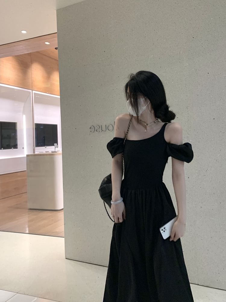 Peach+velvet - Maxi-A-lijnjurk met korte mouwen en blote schouders