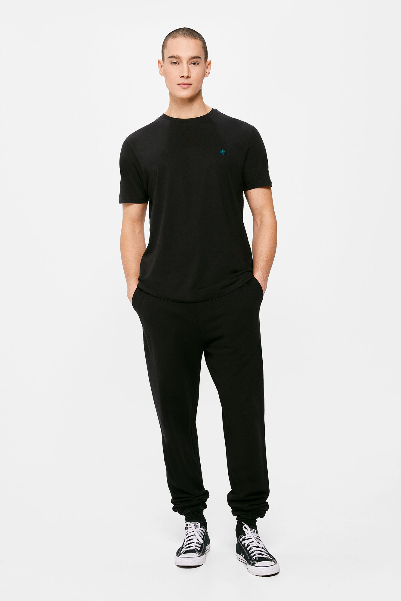 Árvore básica para camisetas - preta
