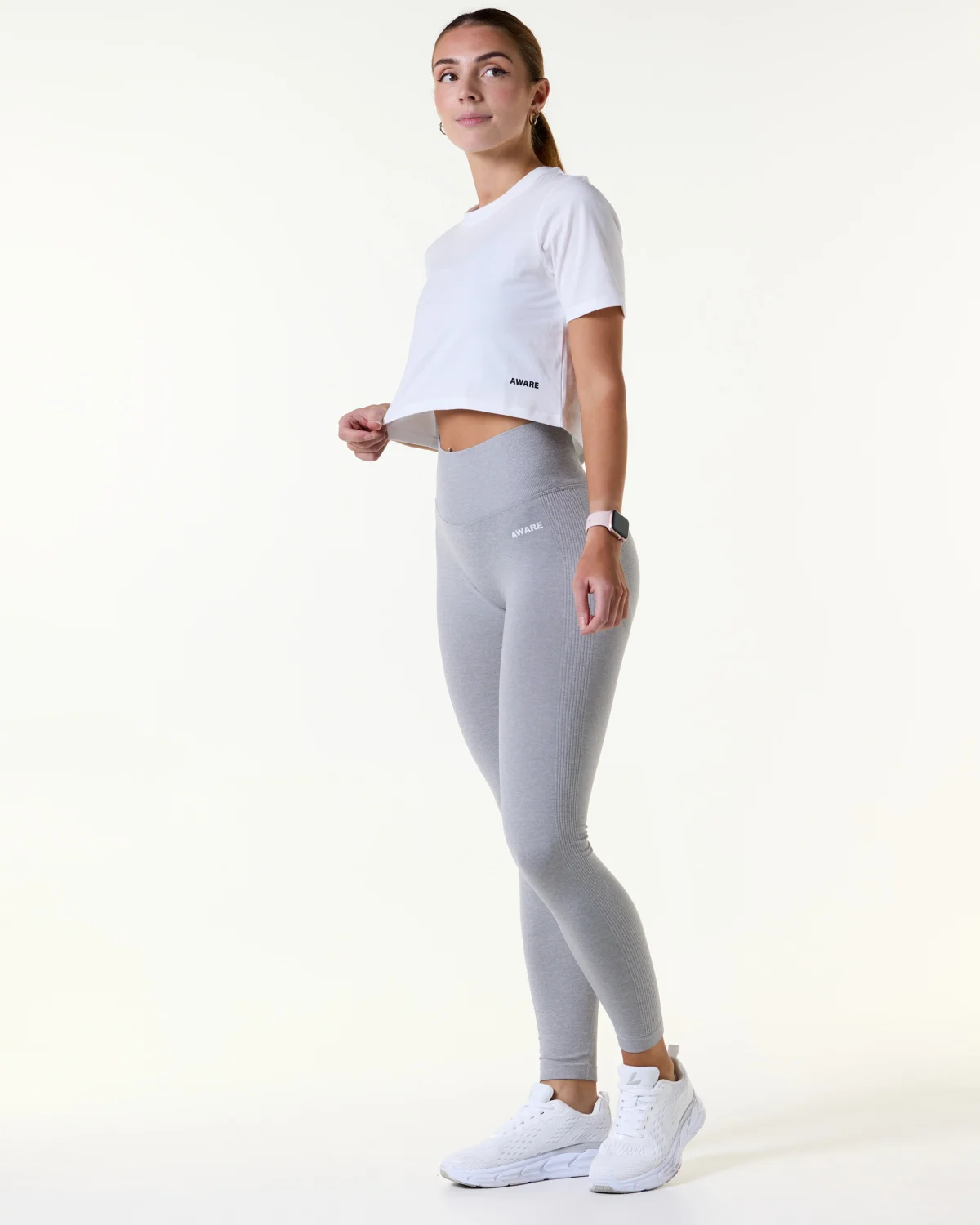 Aware Nutrition SETT Scrunch Seamless Tights Grey Melange &amp; Crop T-Shirt White