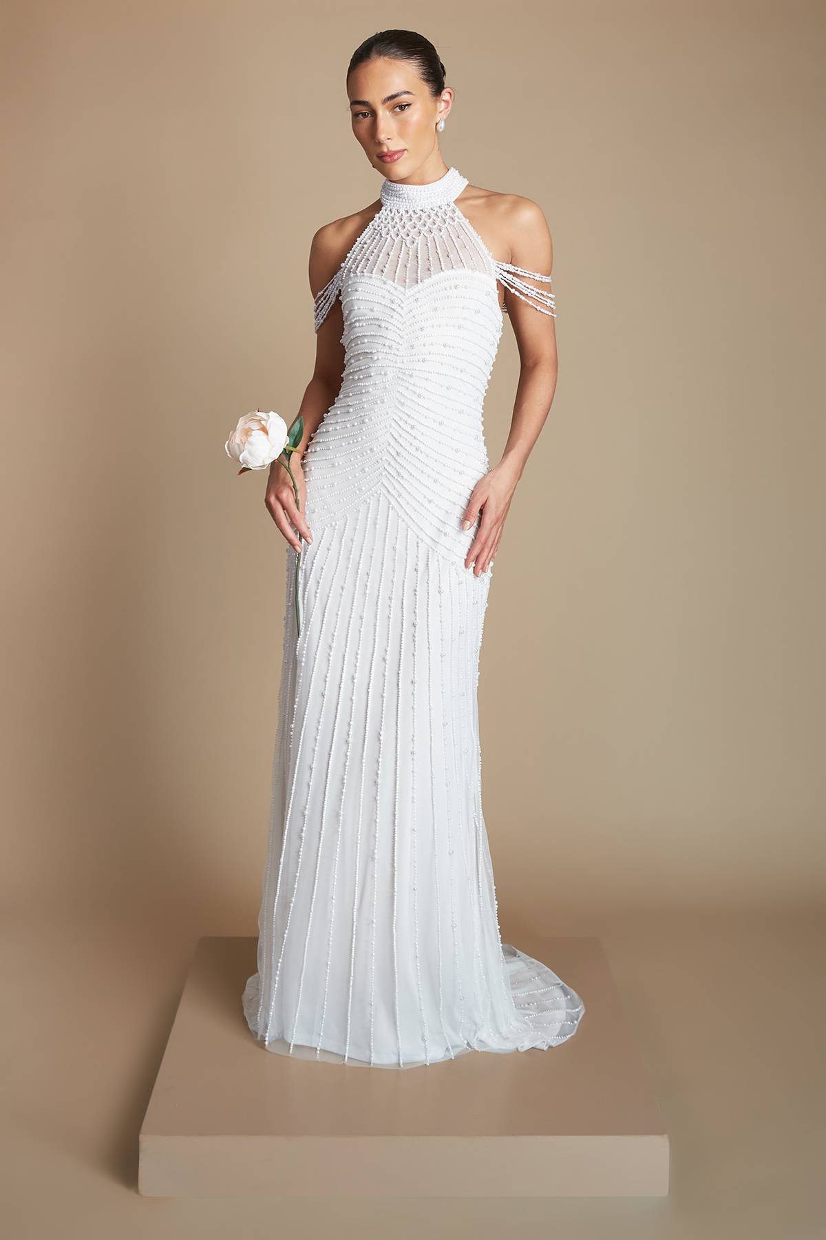 Coast Robe De Mariée À Manches Drapées Ornée De Perles