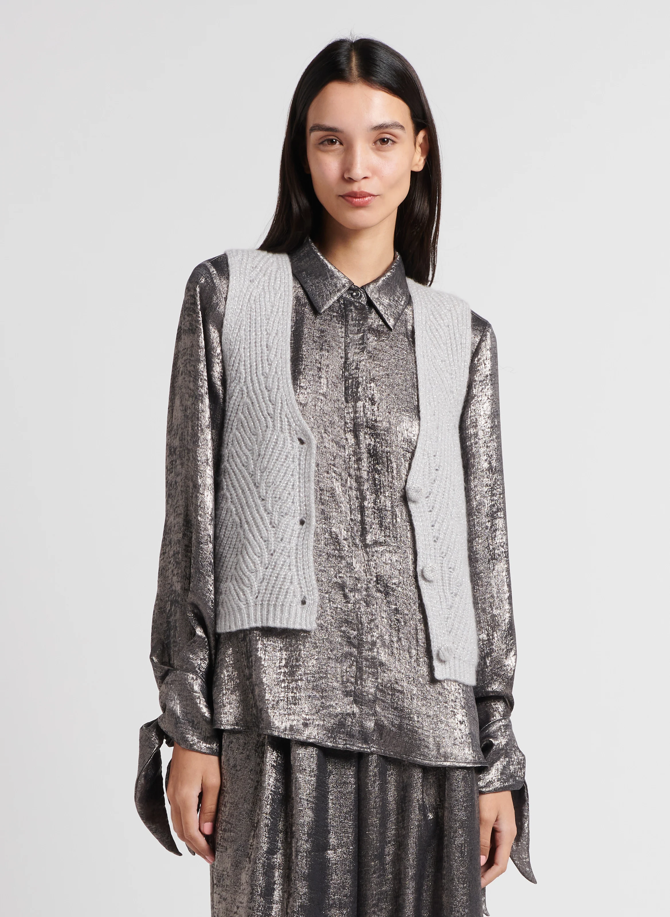 HIDARI - Gilet boutonnée sans manches en laine mélangée | Gris