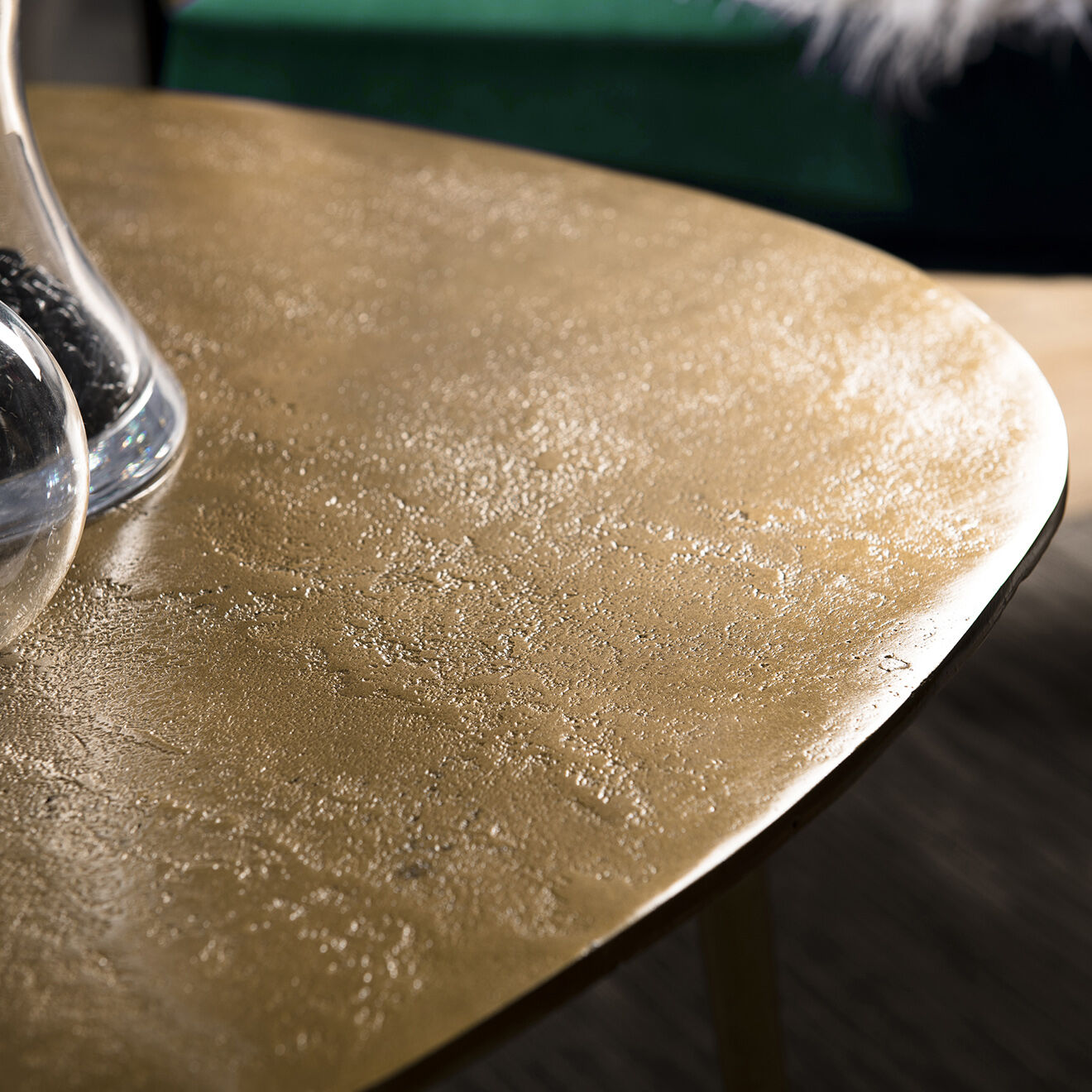 Macabane Table basse goutte d'eau Jonas dorée - 85x56x48 cm